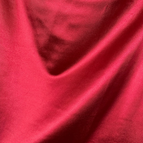 Deep red satin dress - Picture 3 of 6